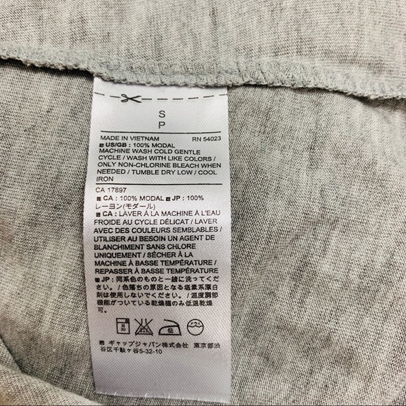 Banana Republic Women's Gray tiered Sleeveless Tank Top Small - Picture 5 of 5